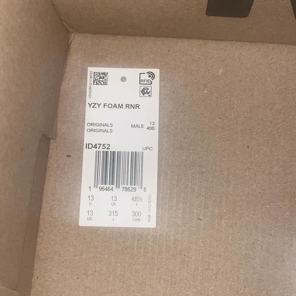 adidas Mens Yeezy Foam Runner Stone Sage Size 13